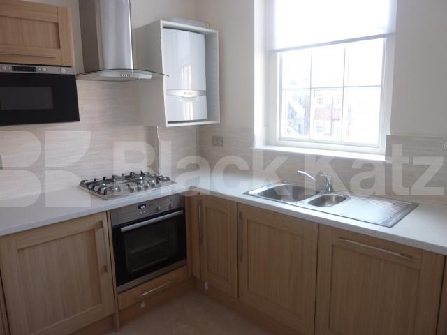 Spacious three bed two bath minutes to Hyde Park & Oxford Street Harrowby Street, Marble Arch